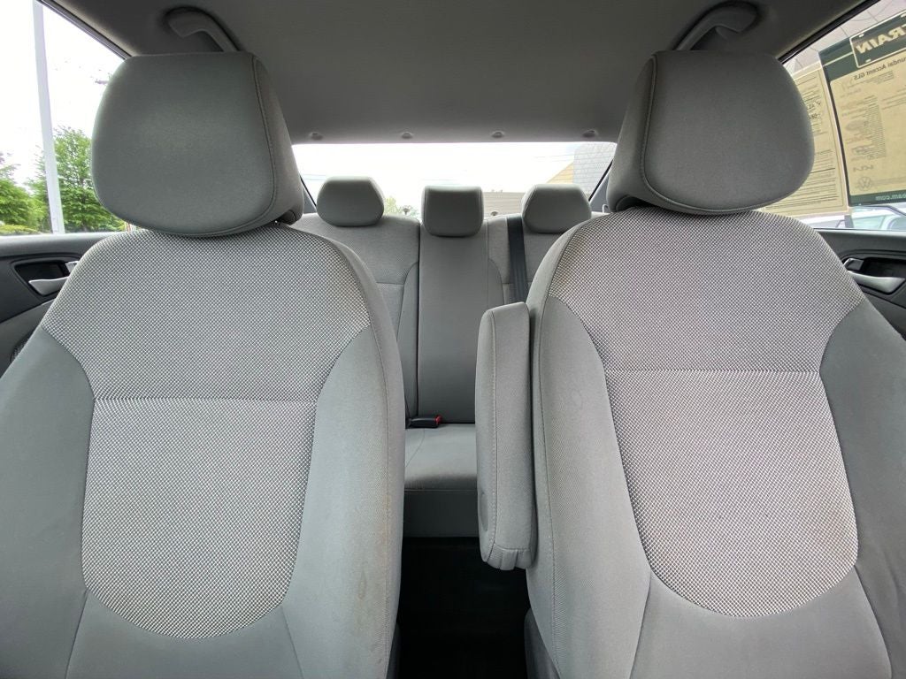 2012 Hyundai Accent GLS