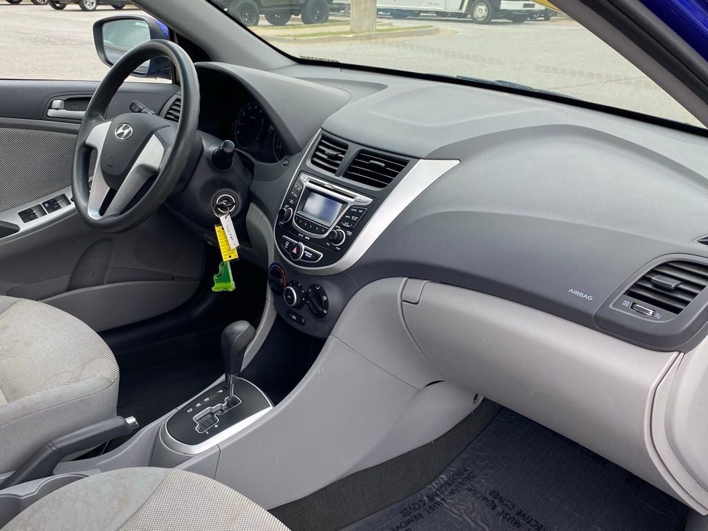 2012 Hyundai Accent GLS