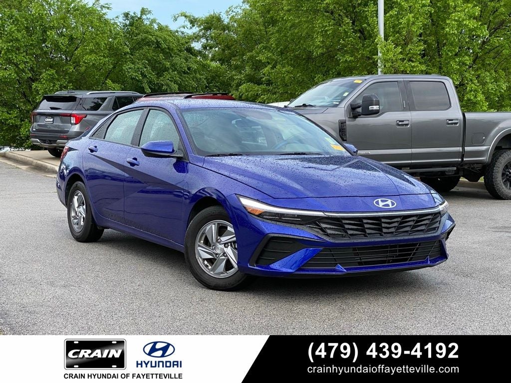 2024 Hyundai Elantra SE