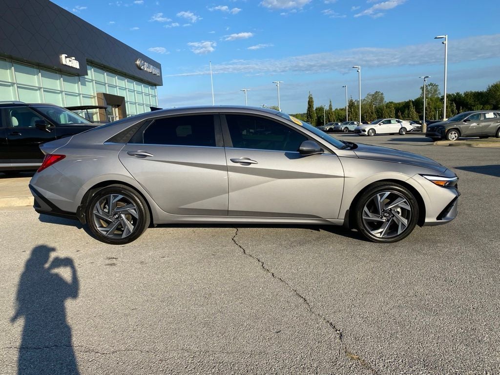 2026 Hyundai Elantra Hybrid Limited