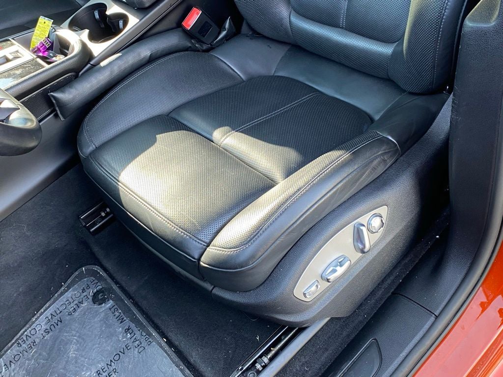 2022 Porsche Macan Base