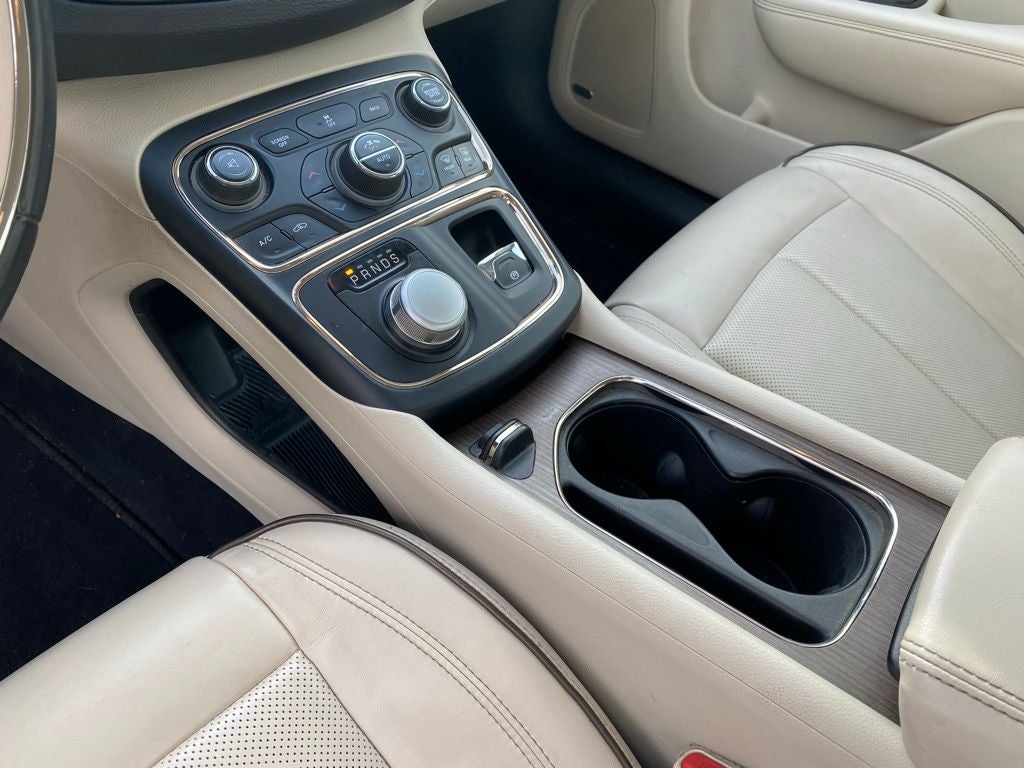 2015 Chrysler 200 C SUPER CLEAN!