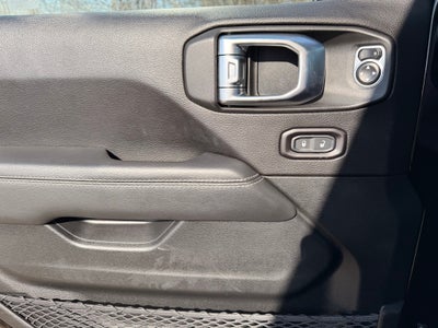 2019 Jeep Wrangler Unlimited Sahara APPLE CAR PLAY / CLEAN CARFAX/ 1 OWNER