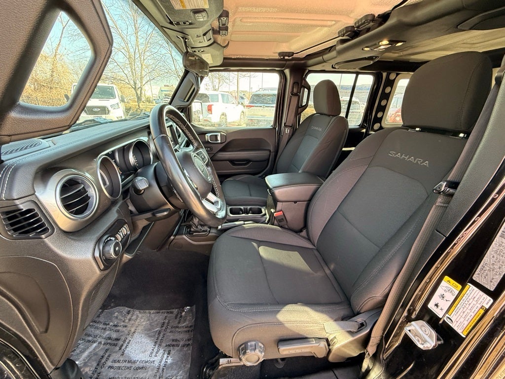 2019 Jeep Wrangler Unlimited Sahara APPLE CAR PLAY / CLEAN CARFAX/ 1 OWNER