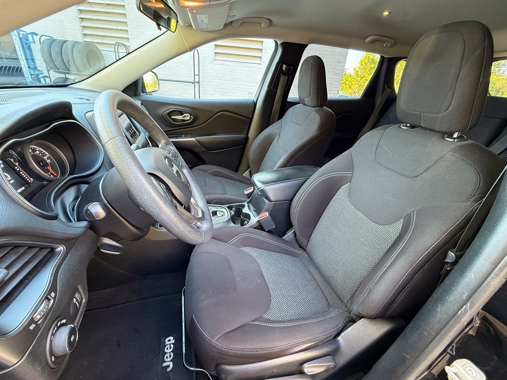 2019 Jeep Cherokee Latitude