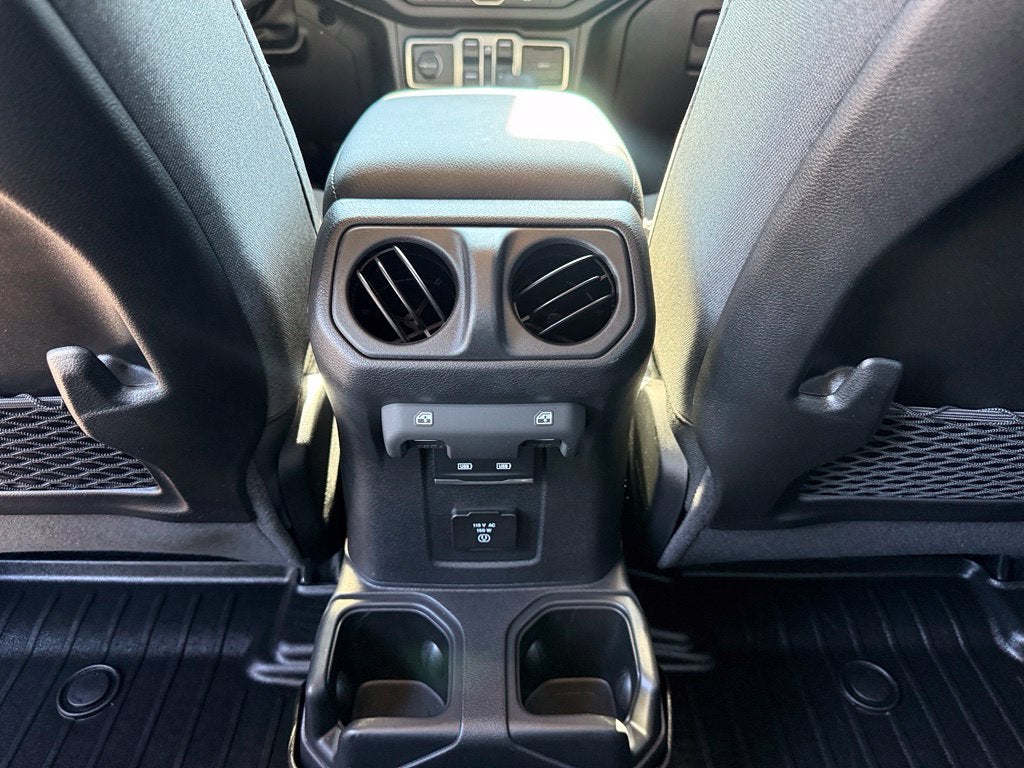 2024 Jeep Wrangler Rubicon - 4WD | CLEAN CARFAX | 1 OWNER