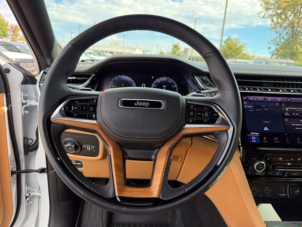 2025 Jeep Grand Cherokee L Summit Obsidian - 4WD / PANORAMIC SUNROOF