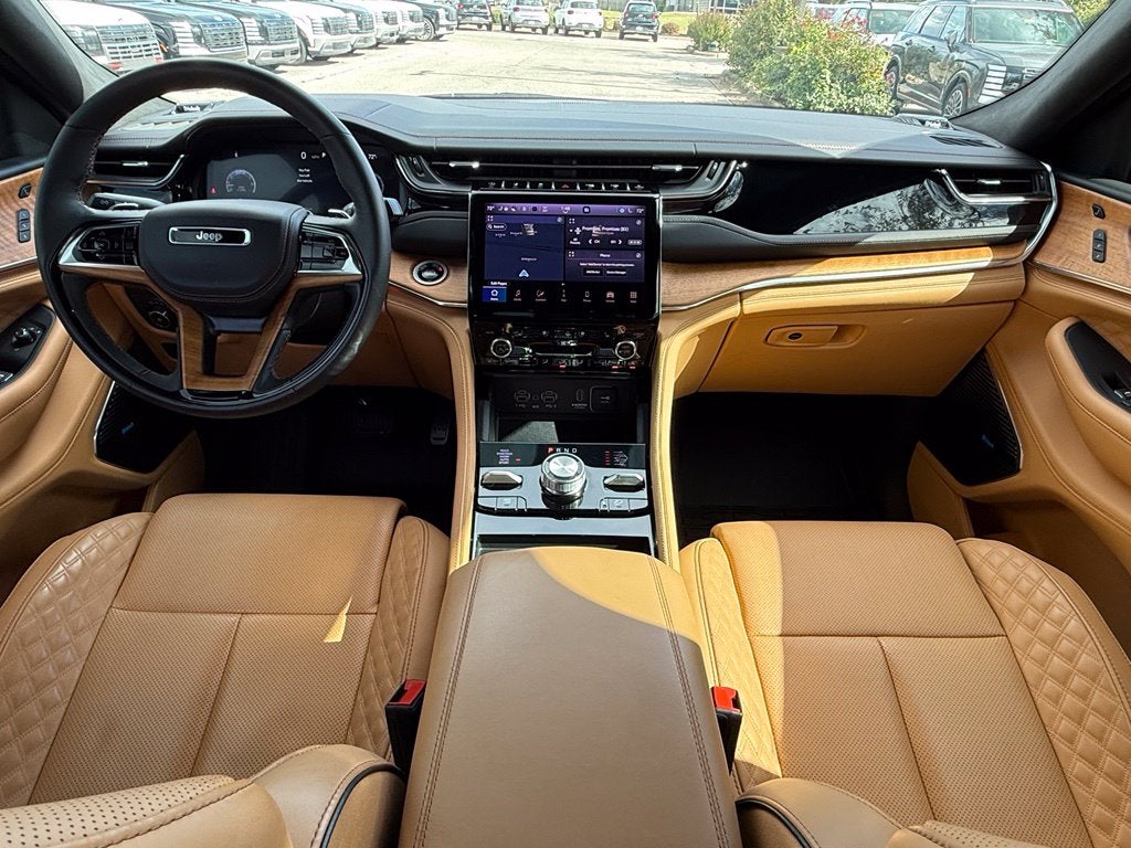 2025 Jeep Grand Cherokee L Summit Obsidian - 4WD / PANORAMIC SUNROOF