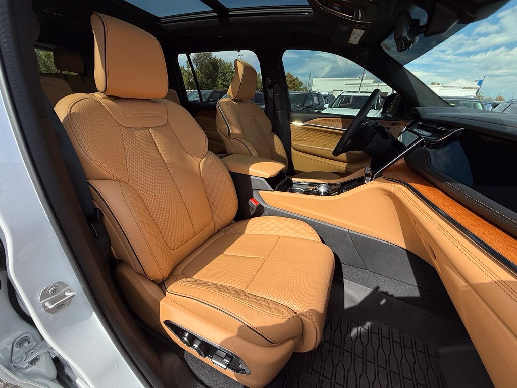 2025 Jeep Grand Cherokee L Summit Obsidian - 4WD / PANORAMIC SUNROOF
