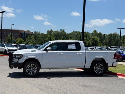 2021 RAM 1500 Laramie - 4WD / PANORAMIC SUNROOF / CLEAN CARFAX