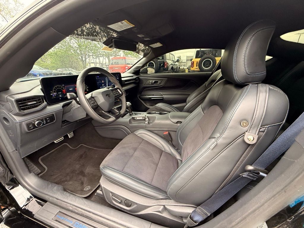 2024 Ford Mustang Dark Horse LOW MILES