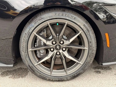 2024 Ford Mustang Dark Horse LOW MILES