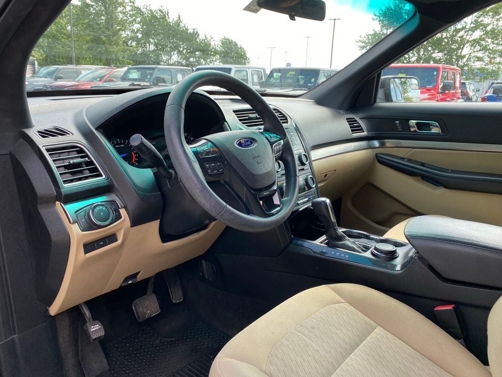 2016 Ford Explorer Base