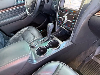2017 Ford Explorer Platinum - 4WD