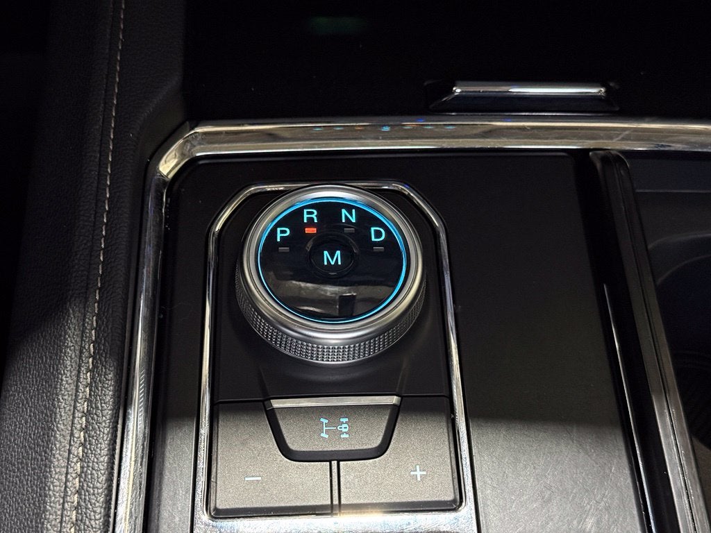 2024 Ford Expedition Max XLT - 4WD / PANORAMIC SUNROOF / ONE OWNER