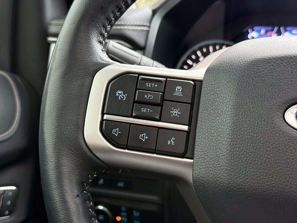 2024 Ford Expedition Max XLT - 4WD / PANORAMIC SUNROOF / ONE OWNER