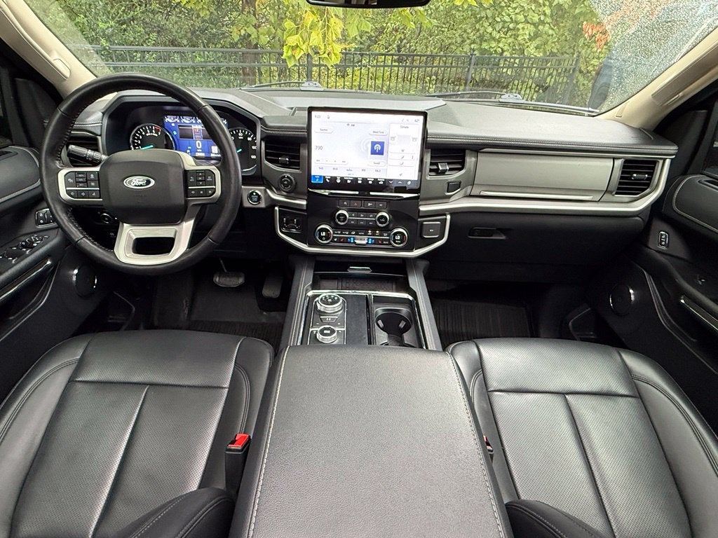 2024 Ford Expedition Max XLT - 4WD / PANORAMIC SUNROOF / ONE OWNER
