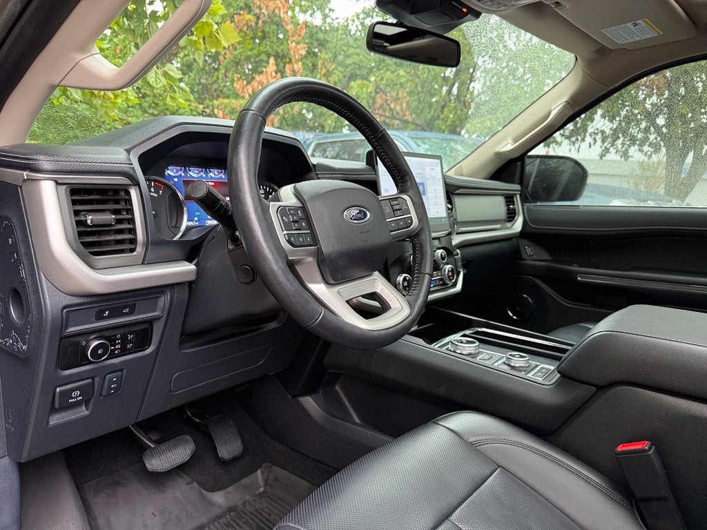 2024 Ford Expedition Max XLT - 4WD / PANORAMIC SUNROOF / ONE OWNER