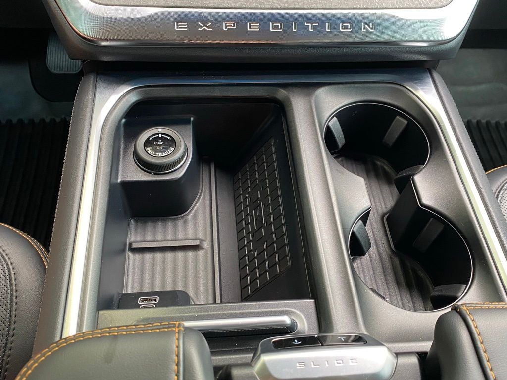 2025 Ford Expedition Tremor ONE OWNER CLEAN CARFAX