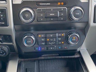 2021 Ford F-250SD Lariat LIFT / WHEELS AND TIRES / CLEAN CARFAX