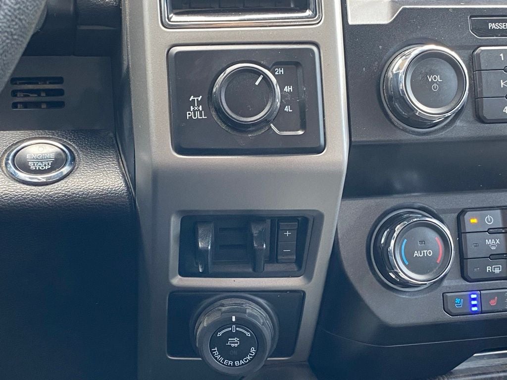 2021 Ford F-250SD Lariat LIFT / WHEELS AND TIRES / CLEAN CARFAX