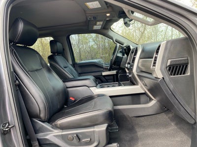 2021 Ford F-250SD Lariat LIFT / WHEELS AND TIRES / CLEAN CARFAX