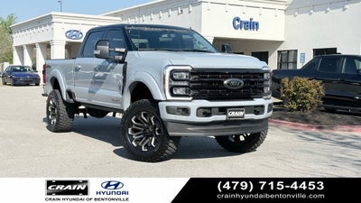 2024 Ford F-250SD Lariat Black Widow Package