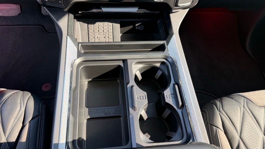 2024 Ford F-250SD Lariat Black Widow Package