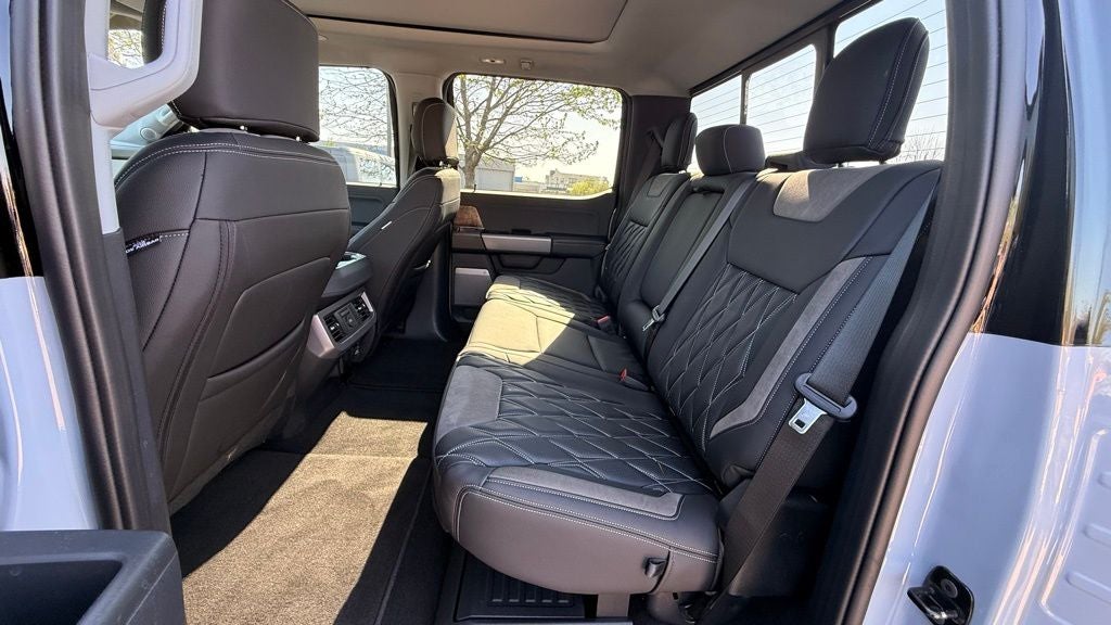 2024 Ford F-250SD Lariat Black Widow Package