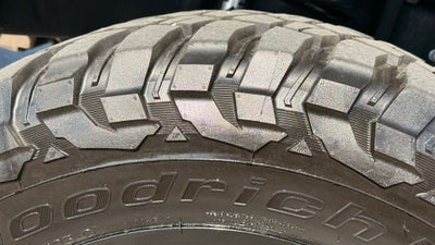 2024 Ford F-250SD Lariat Black Widow Package