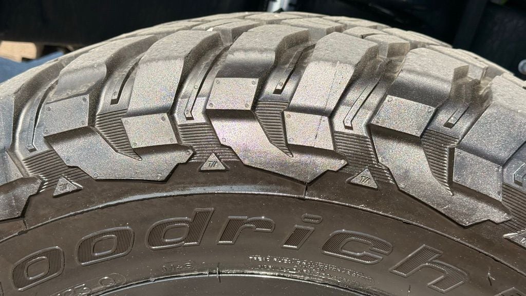 2024 Ford F-250SD Lariat Black Widow Package