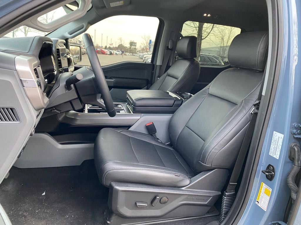 2023 Ford F-150 Lightning XLT