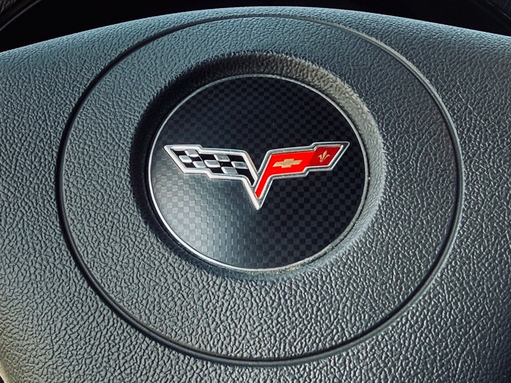 2006 Chevrolet Corvette Base - CONVERTIBLE / CLEAN CARFAX