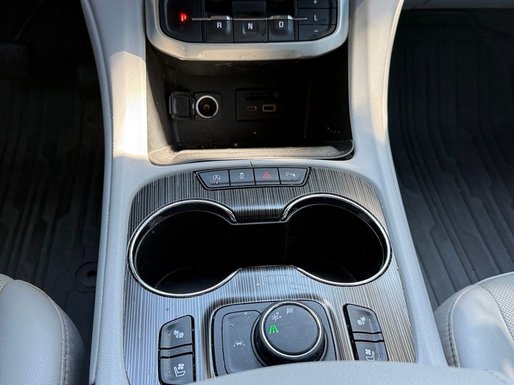 2021 GMC Acadia SLT