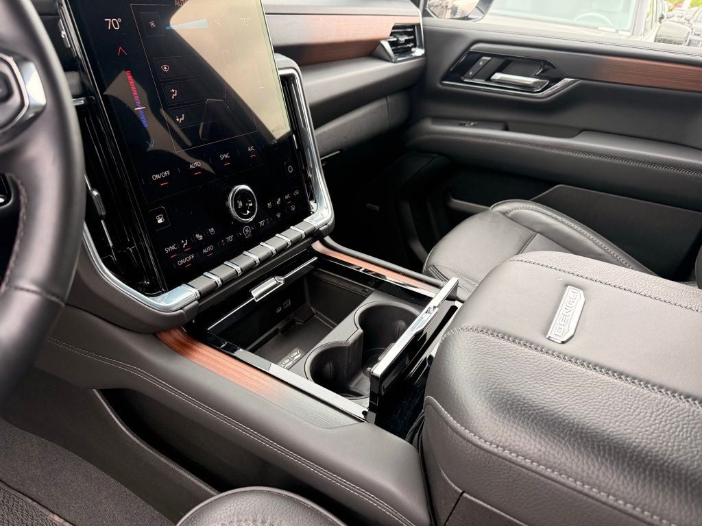 2025 GMC Yukon XL Denali HEADS UP DISPLAY