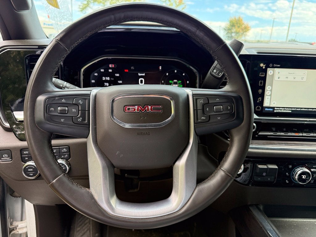 2024 GMC Sierra 2500HD SLT - 4WD / CLEAN CARFAX HISTORY