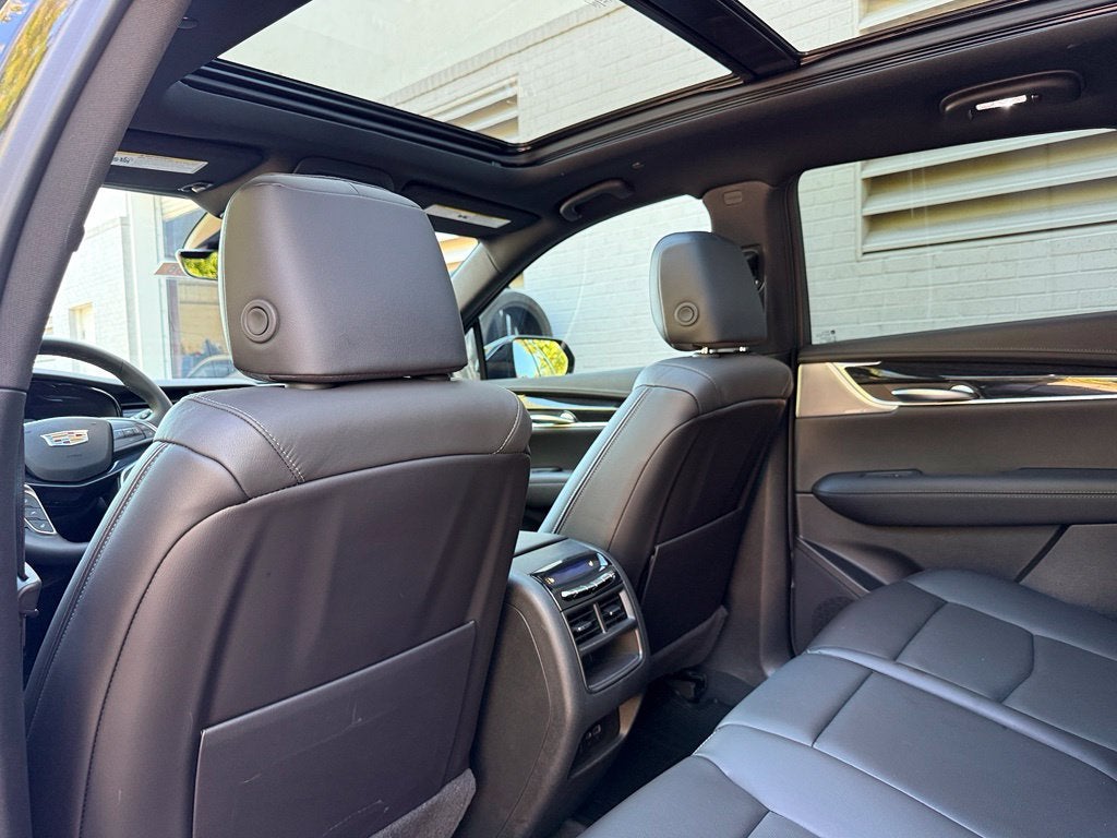 2026 Cadillac XT5 Premium Luxury - AWD / SUNROOF / ONE OWNER