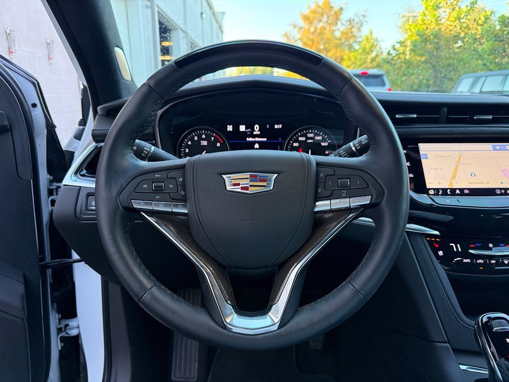 2024 Cadillac XT6 Premium Luxury Platinum - AWD / SUNROOF / ONE OWNER