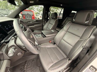 2023 Cadillac Escalade Sport