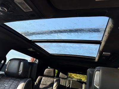 2021 Cadillac Escalade ESV Sport Platinum PANO MOONROOF / 4x4 / CLEAN CARFAX