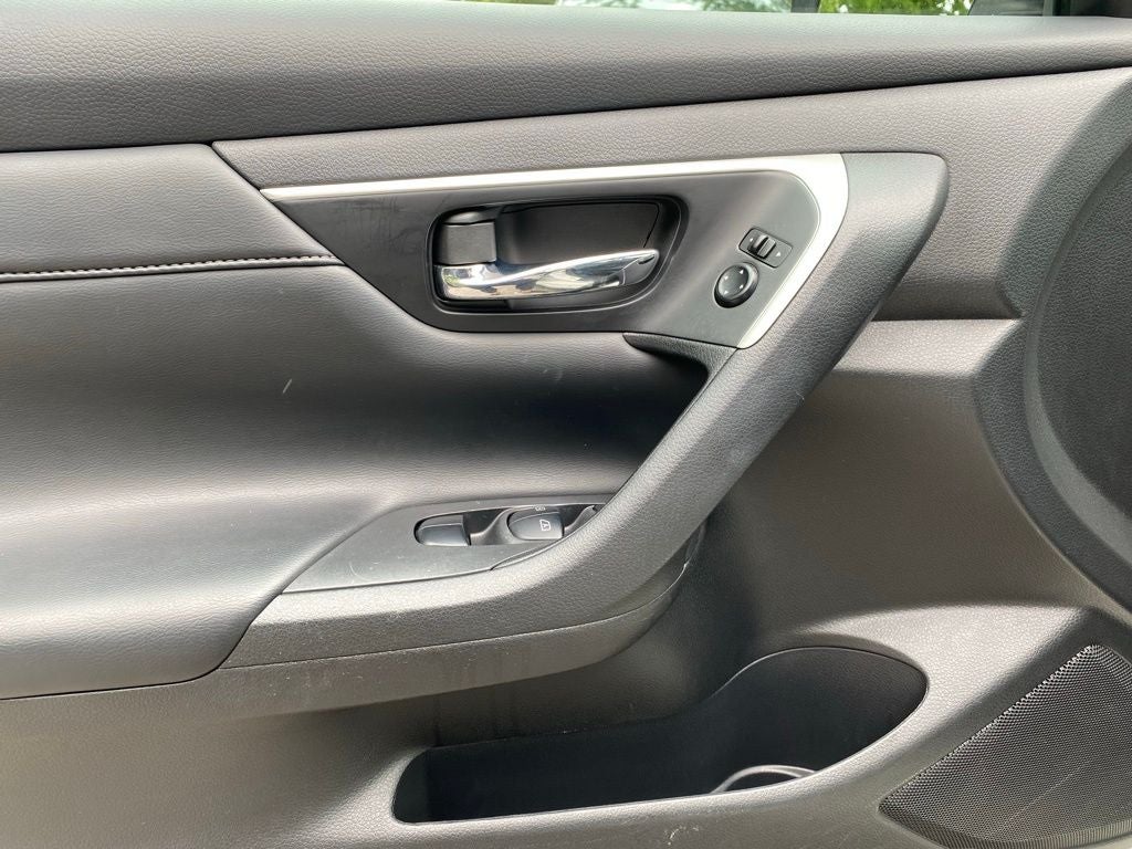 2016 Nissan Altima 2.5 SL SUPER LOW MILES