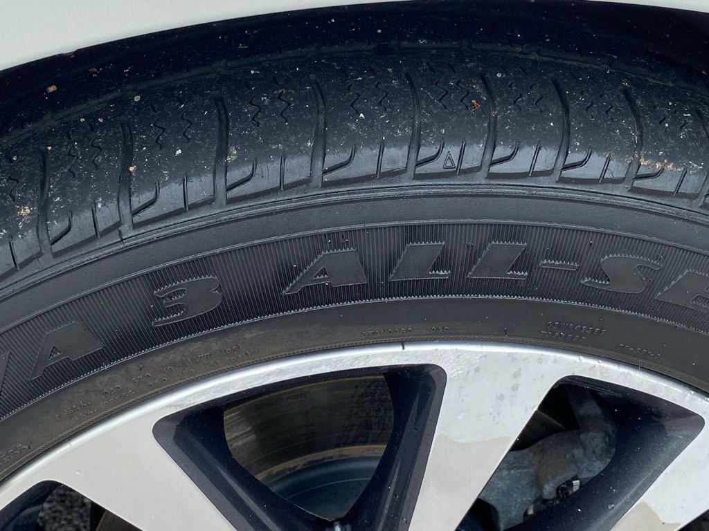 2016 Nissan Altima 2.5 SL SUPER LOW MILES