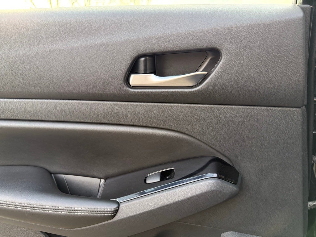 2021 Nissan Altima 2.5 SV 1 Owner / CARPLAY