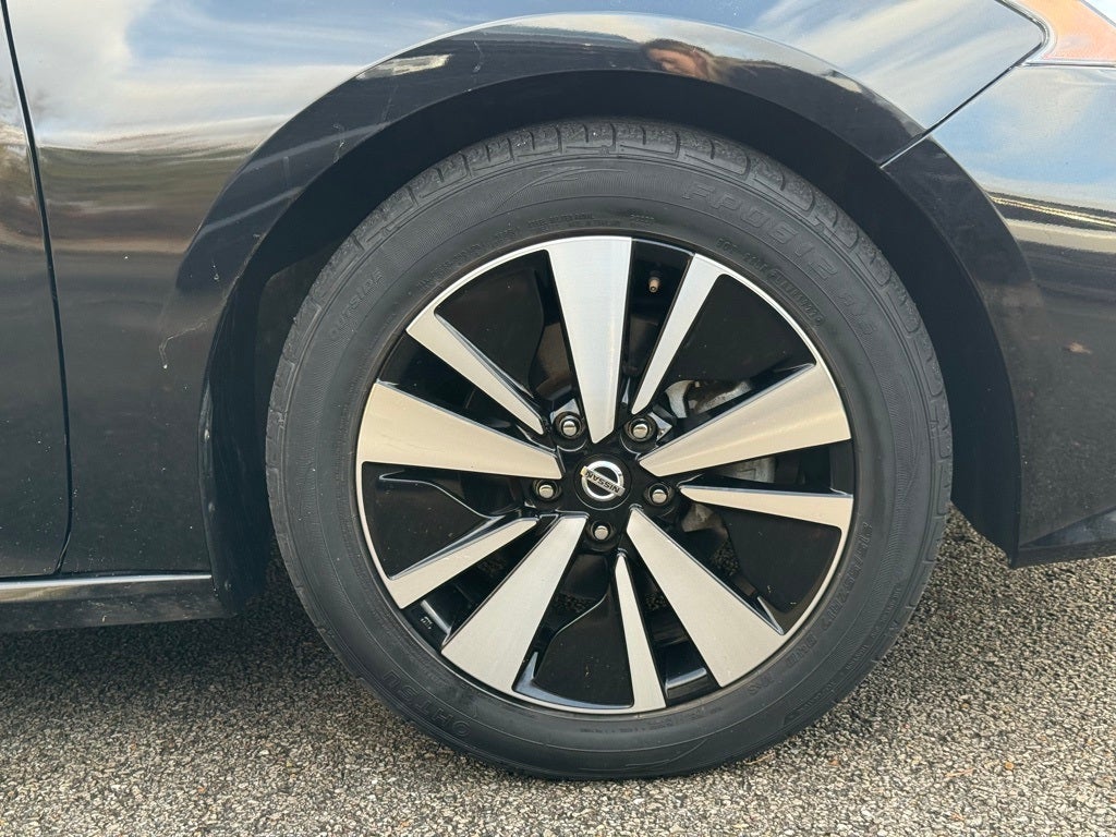 2021 Nissan Altima 2.5 SV 1 Owner / CARPLAY