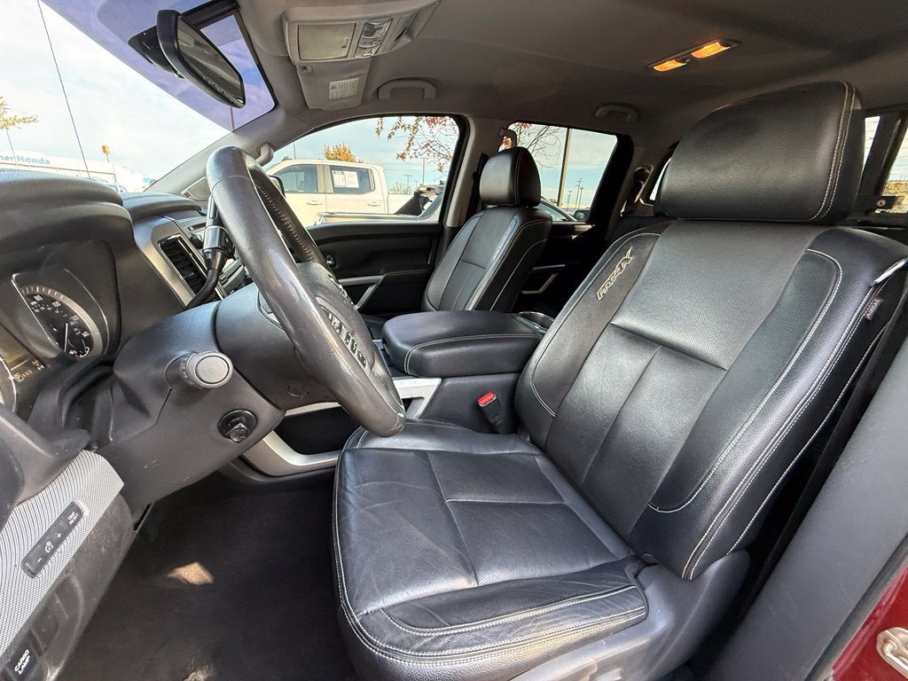 2017 Nissan Titan PRO-4X - 4WD / LEATHER
