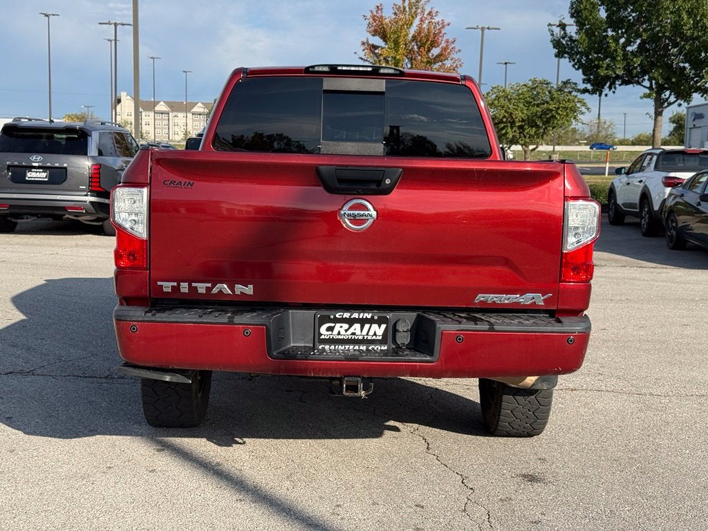 2017 Nissan Titan PRO-4X - 4WD / LEATHER