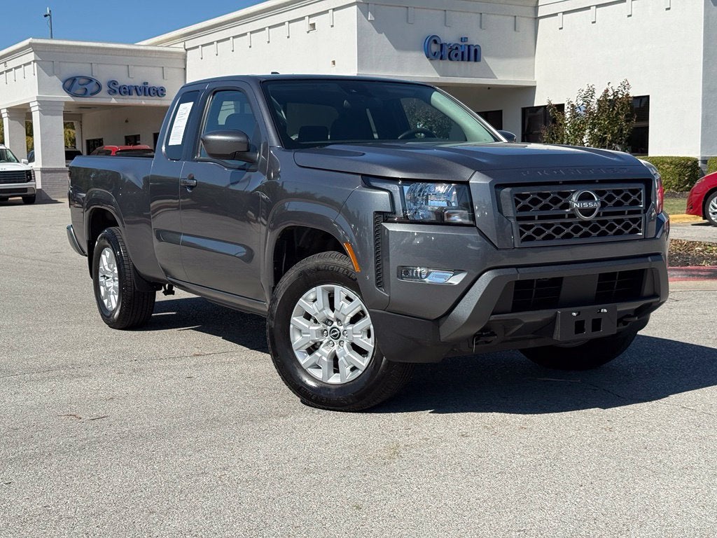 2024 Nissan Frontier SV - 4WD / CLEAN CARFAX / ONE OWNER
