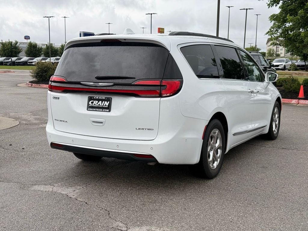 2022 Chrysler Pacifica Limited SOCCER MOM EDITION