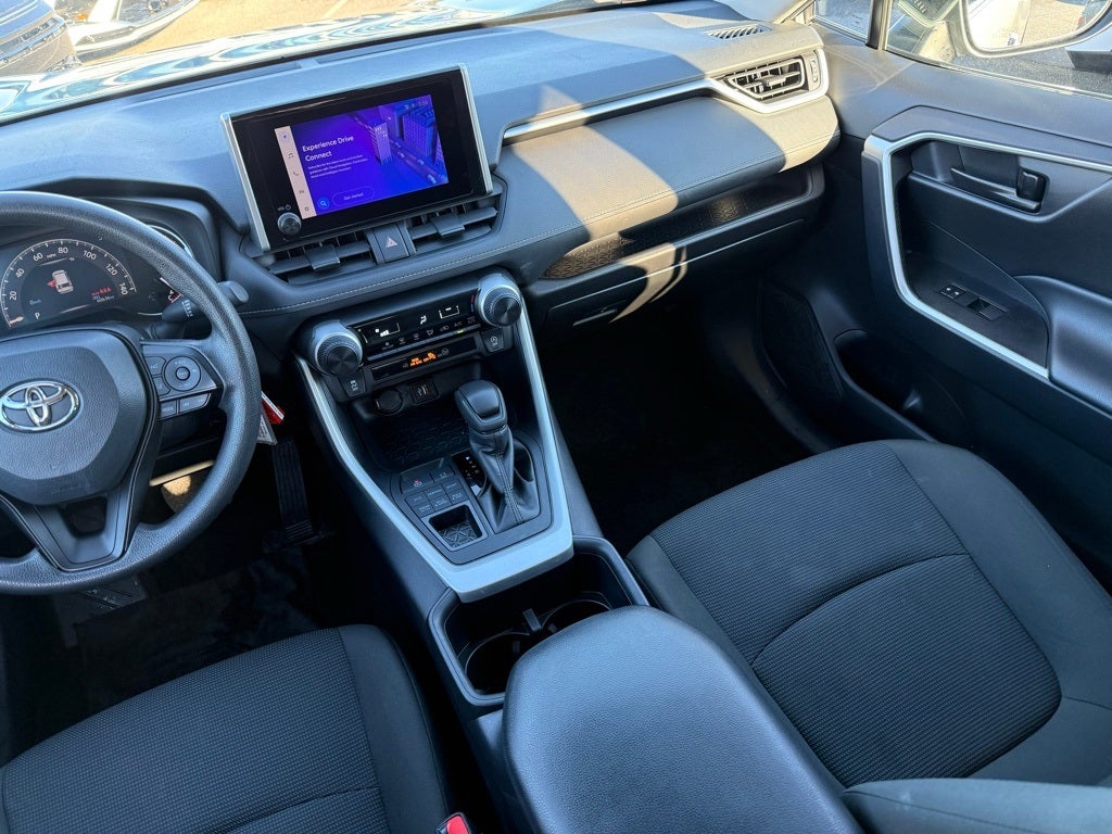 2024 Toyota RAV4 LE CLEAN CARFAX