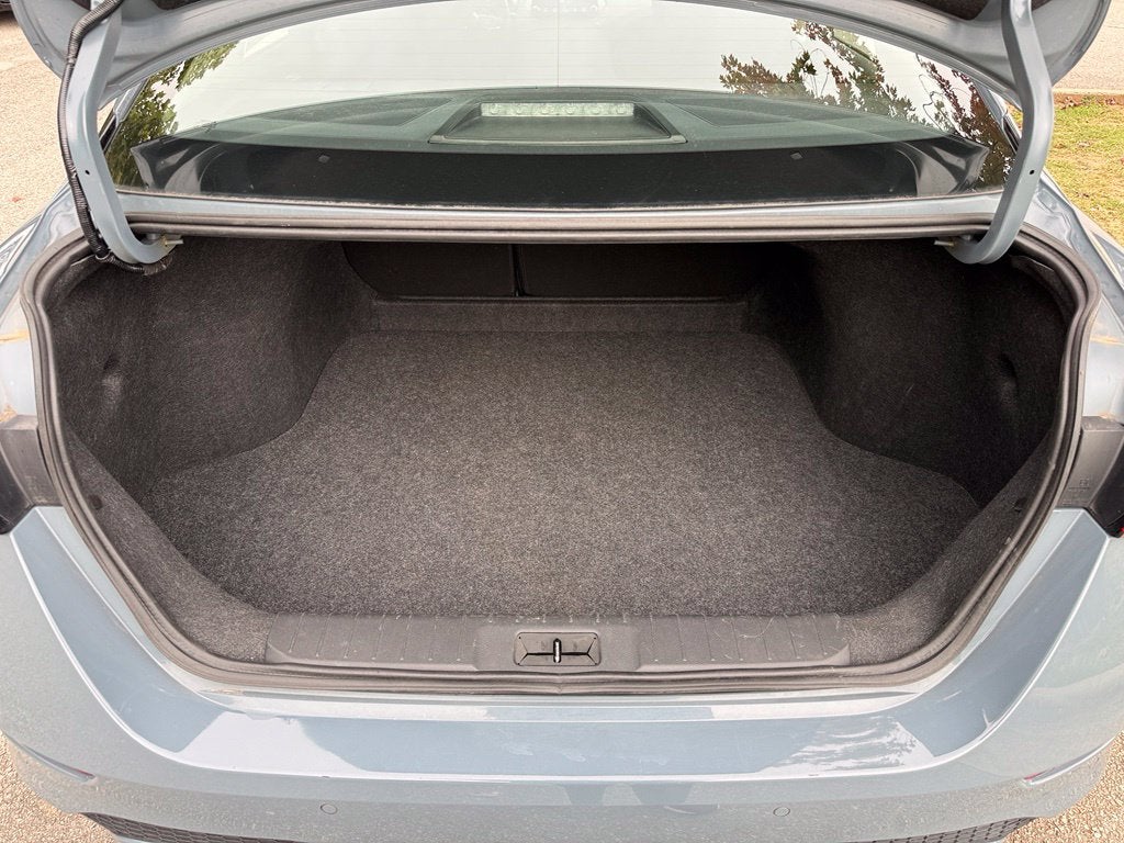 2025 Nissan Sentra SV - CLEAN CARFAX / ONE OWNER